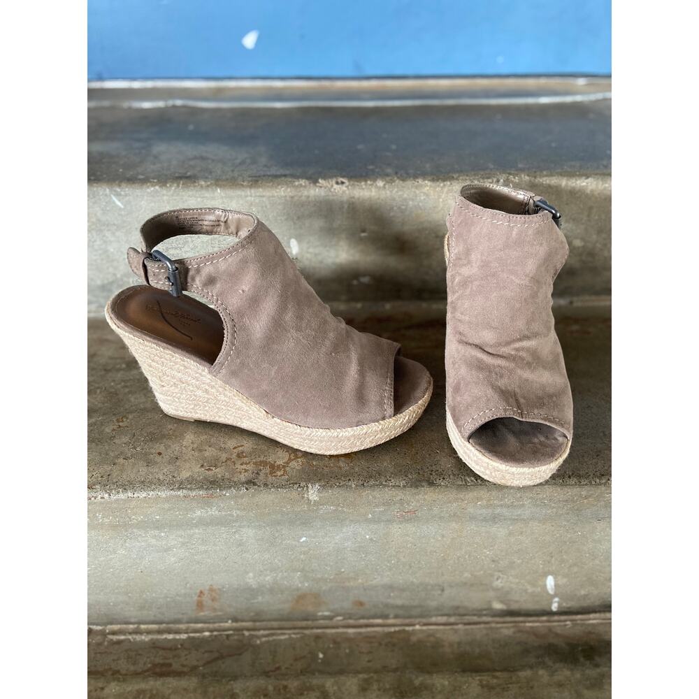 Universal Thread taupe textile upper platform wedge espadrille slingback sandal